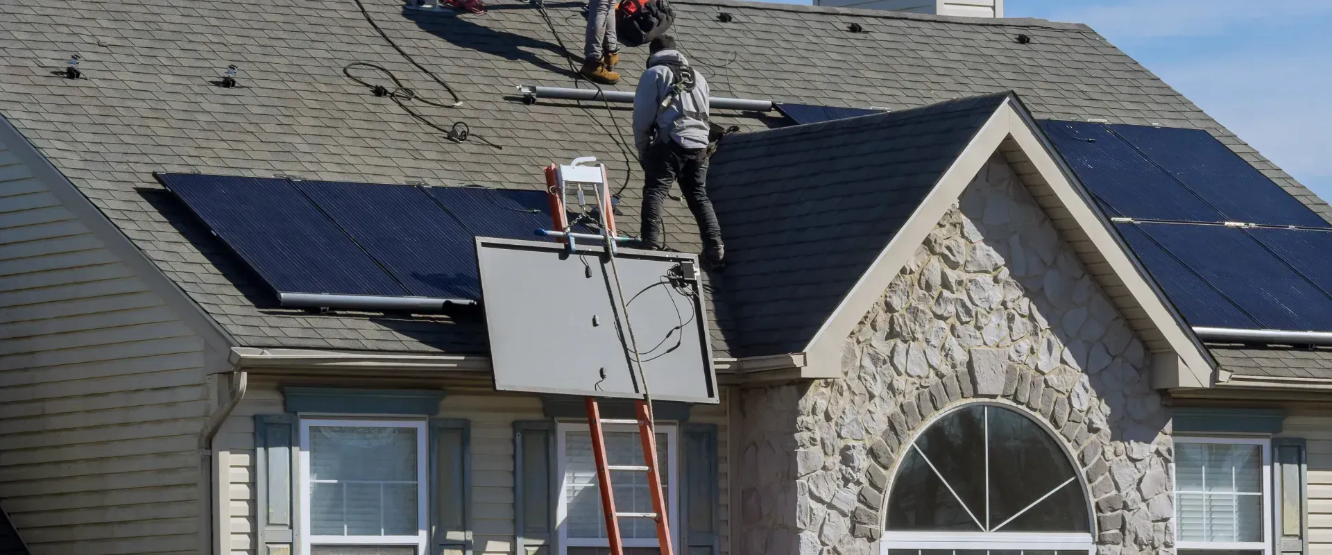 Solar Centenary Heights - Express Electrical on the job